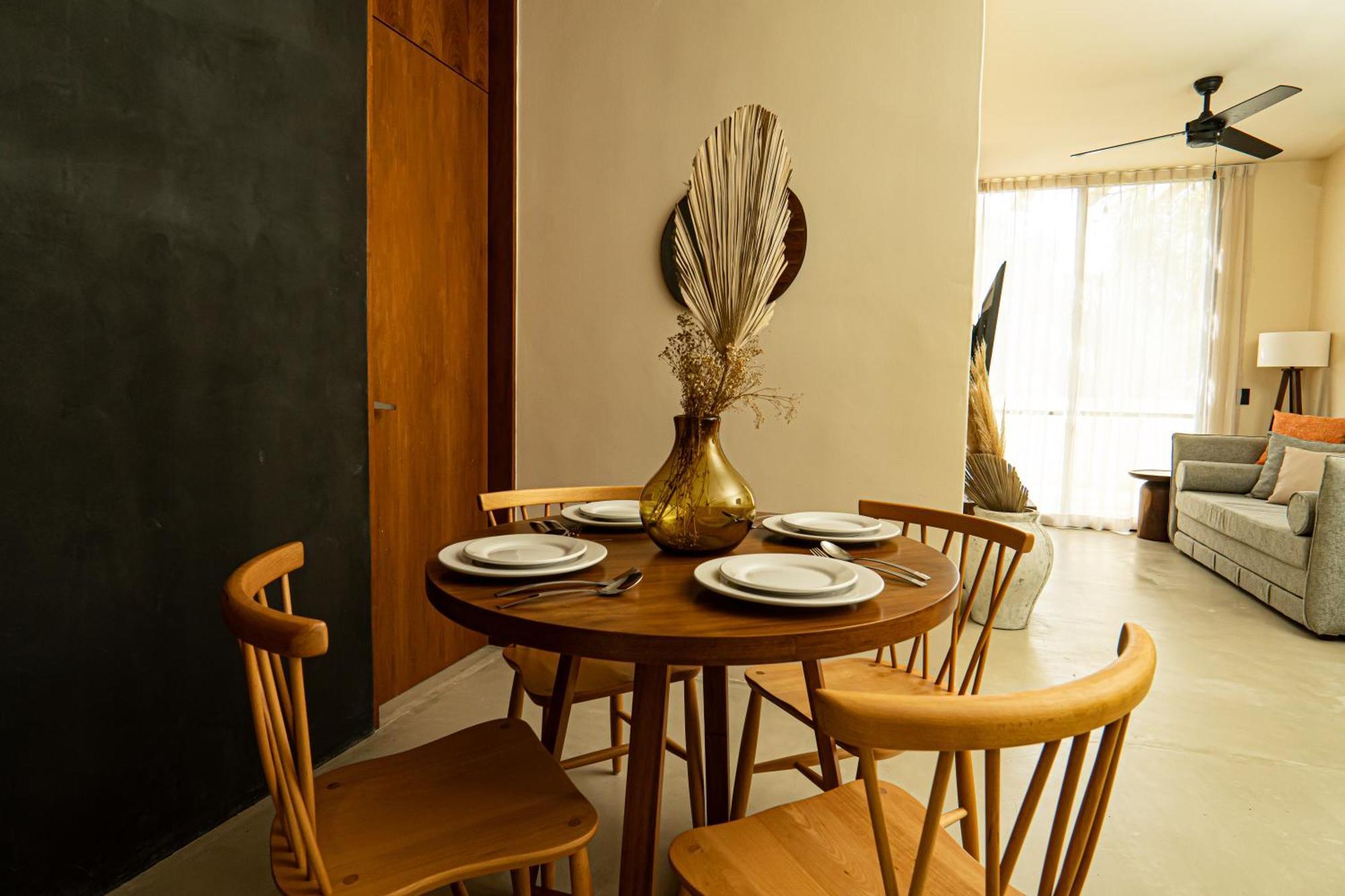 Downtown Delight -roof With Pool & Bbq & Jungle Gym Apartment *